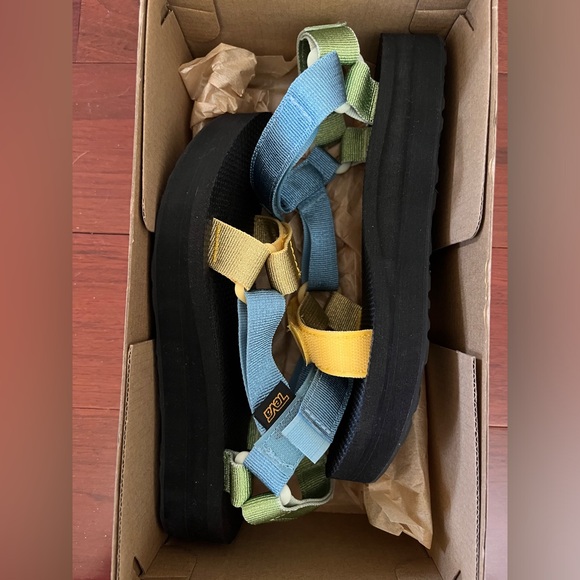 NWB Teva W Midform Universal US 6 / EU 37 - Picture 2 of 4